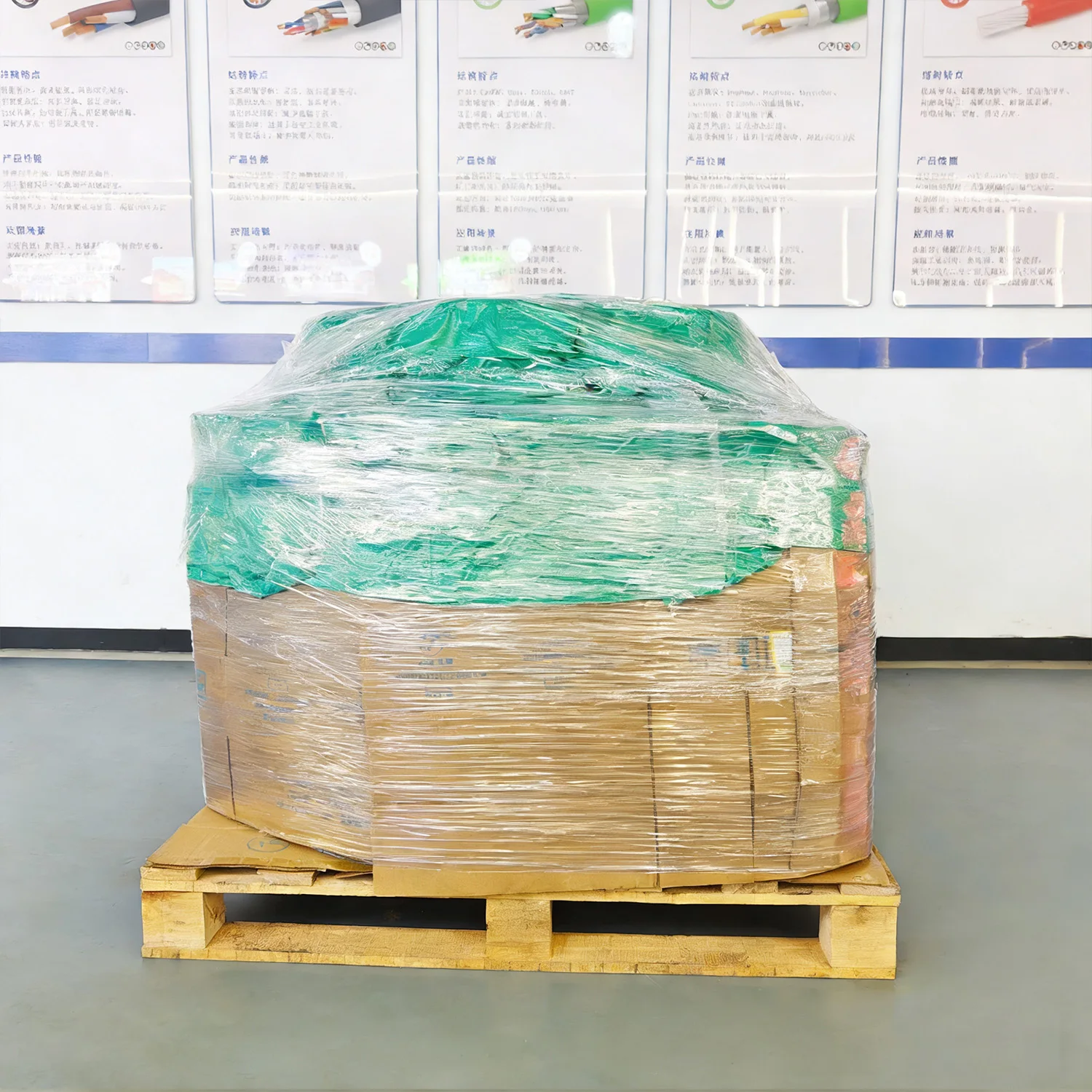 Wrap the load — company packing photograph