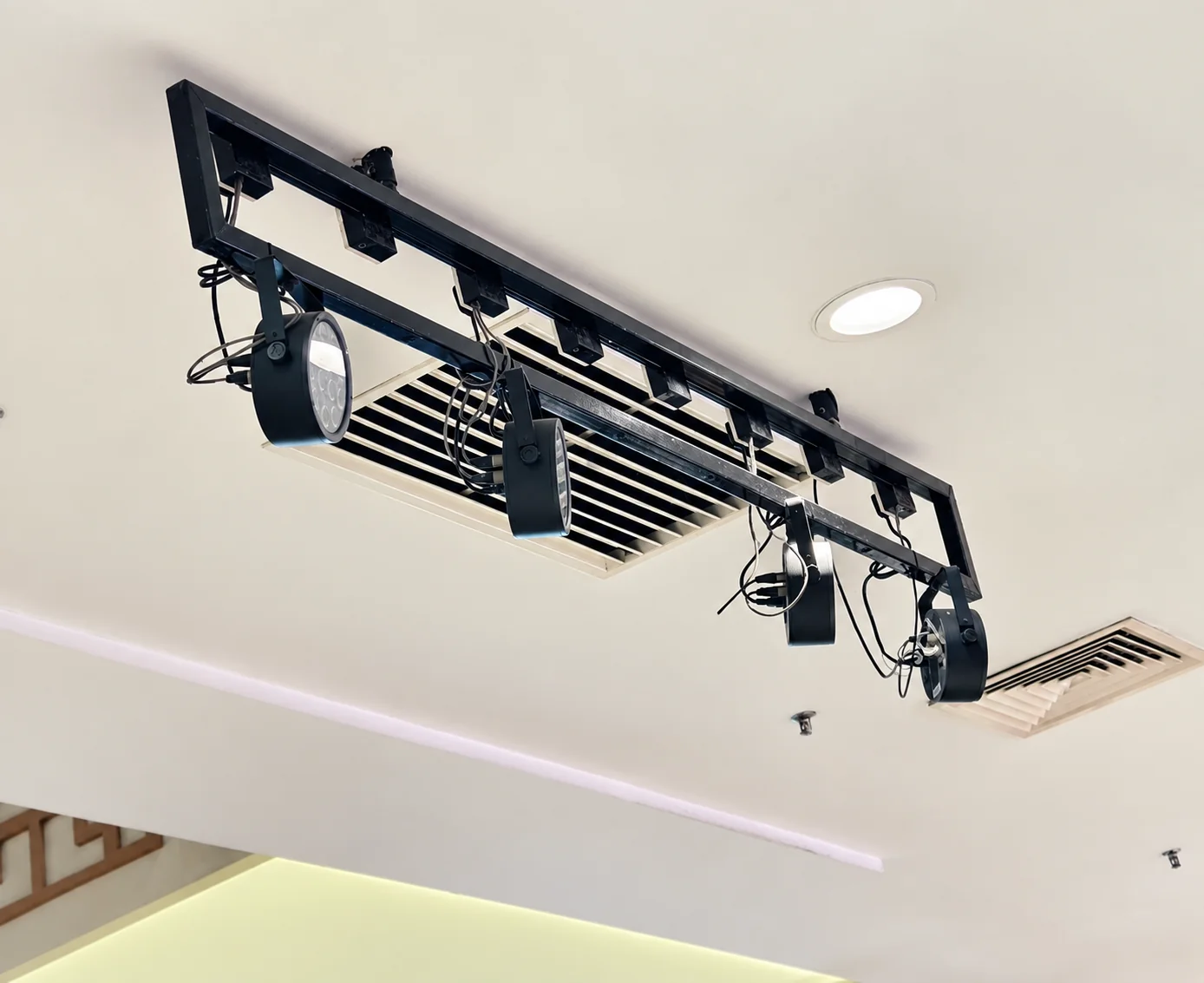 Ceiling mounted track lighting fixtures